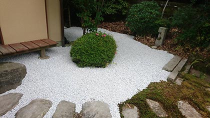 石灰石の庭-4
